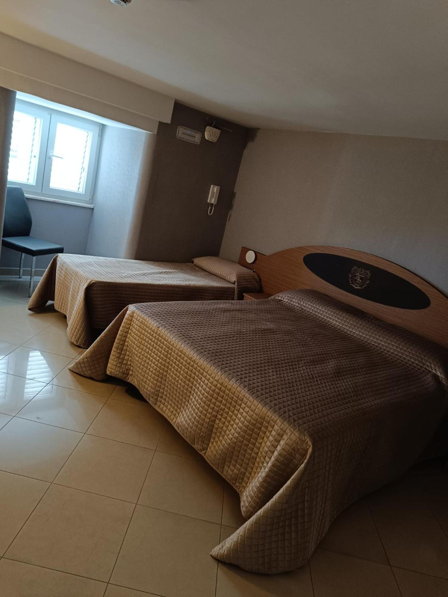 Buono B&B Napoli Bagian luar foto